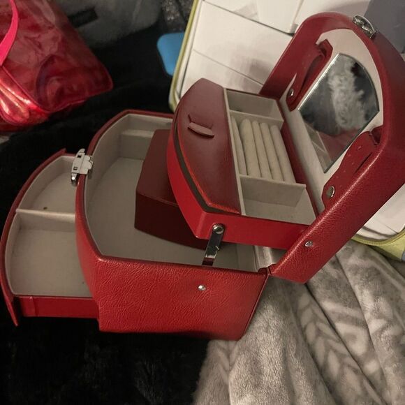 Box Davidt's [J51201 - Coffret a Bijoux 'Active Woman' rouge | Jewellery. Box re - Picture 2 of 13